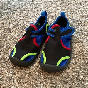 OshGosh B’gosh Water Shoes